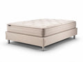 Comfortable mattress with durable fabric cover - 200 x 160 x 30cm